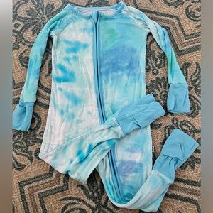 Little sleepies watercolor zippy 12-18 months